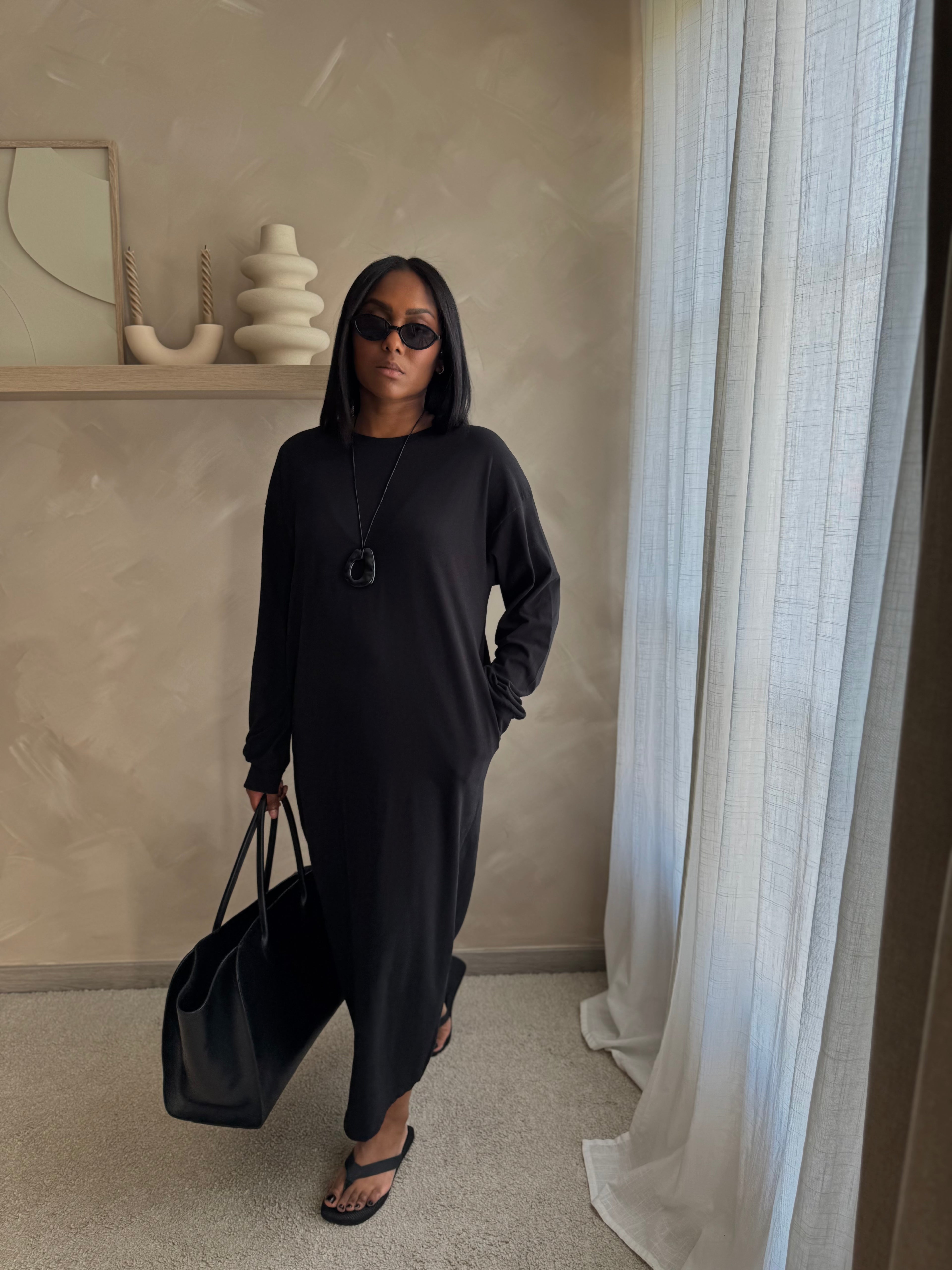 Robe ESSENTIAL - Black