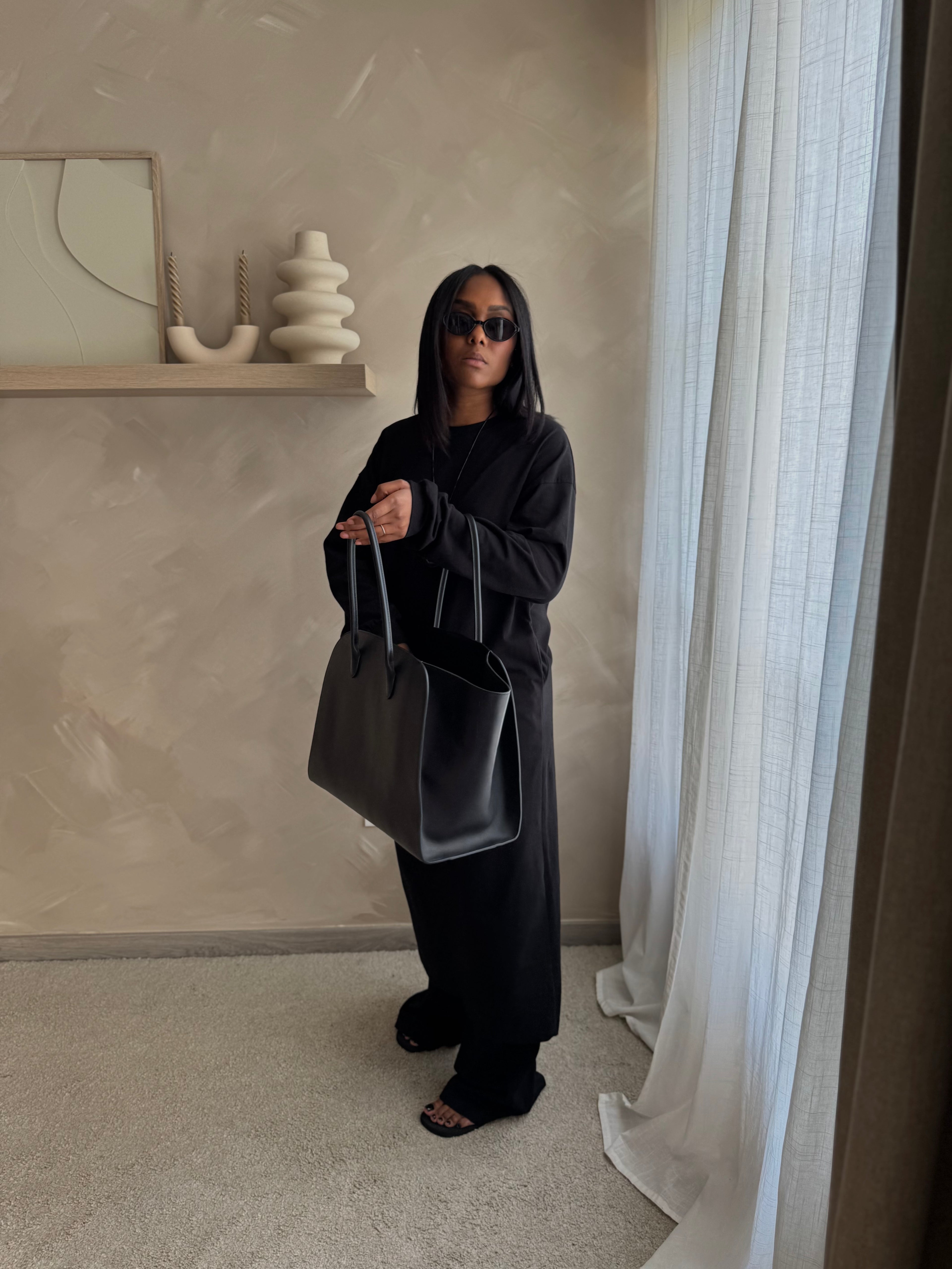 Robe ESSENTIAL - Black