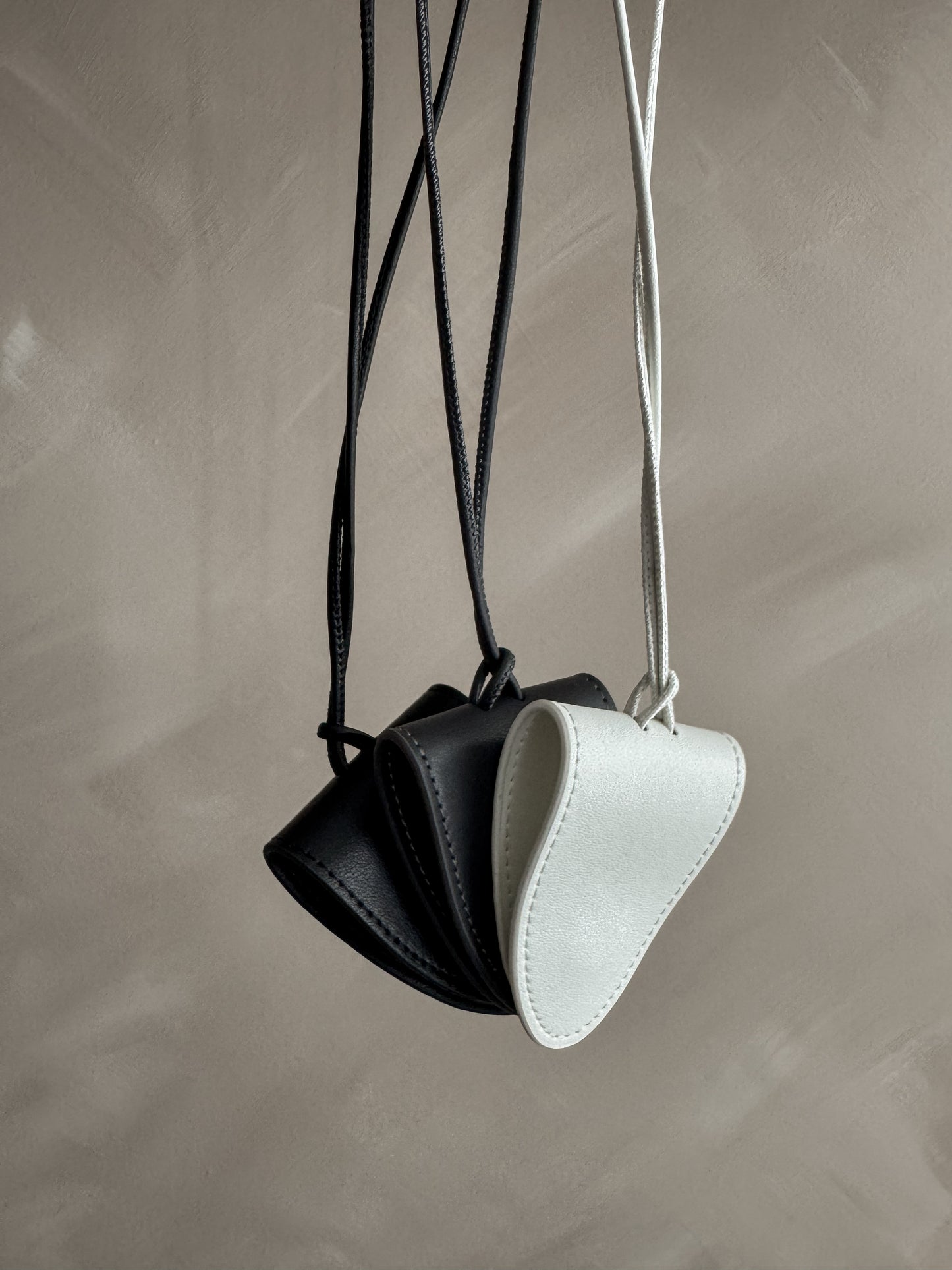Collier porte-lunettes ANA - Black